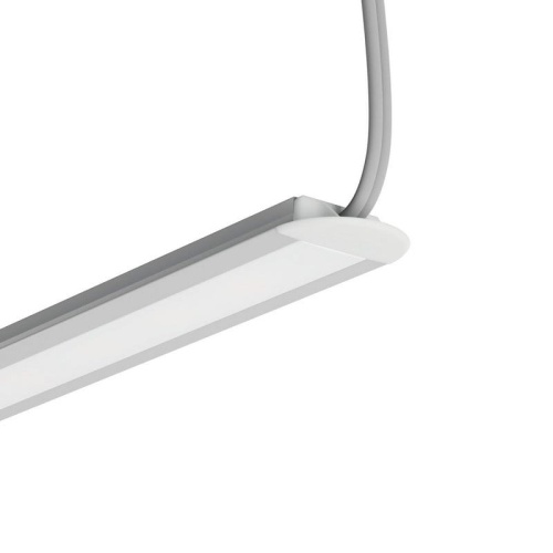 Zaślepka MICRO-LNK-OTW z otworem szara KLUŚ przykład montażu.jpg