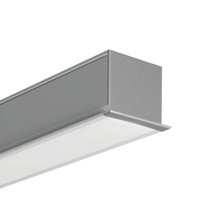 Zaślepka LOKOM C24005L01 metalizowana KLUŚ przykład montażu.jpg