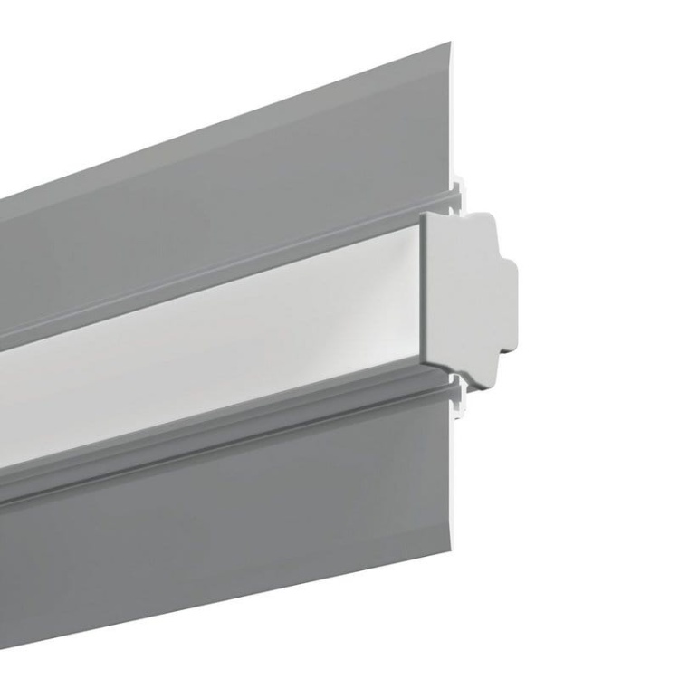 Zaślepka FASKO C24465C02 szara KLUŚ przykład montażu.jpg