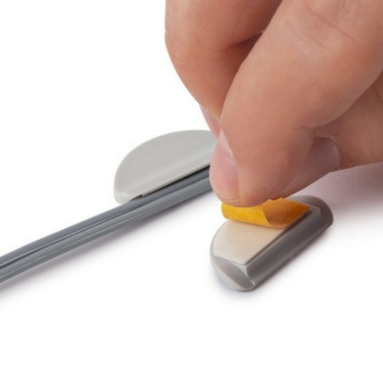 Mocownik DCP do przewodu C28058C00 szary KLUŚ montaż.jpg