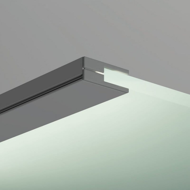 Zaślepka do profilu KRAV-56 C28001C02 szara KLUŚ przykład montażu.jpg