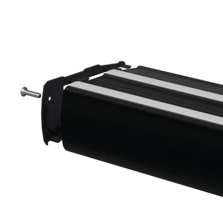 Zaślepka STEP-L lewa C28007C07 czarna KLUŚ przykład montażu.jpg