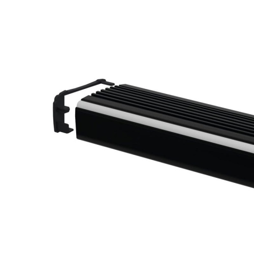 Zaślepka STEKO-L lewa C24038C07 czarna KLUŚ przykład montażu.jpg