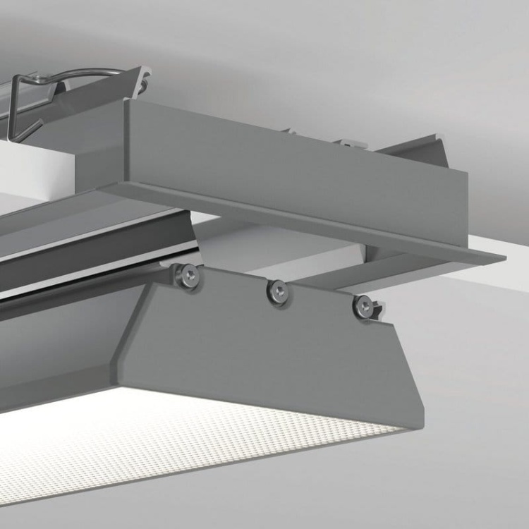 Zaślepka RAM-KOL-100 C24356C02 szara KLUŚ montaż.jpg