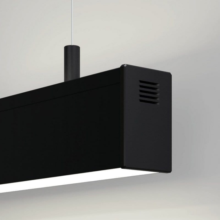 Zaślepka DESIN C24151C07 czarna KLUŚ zaświecony profil.jpg