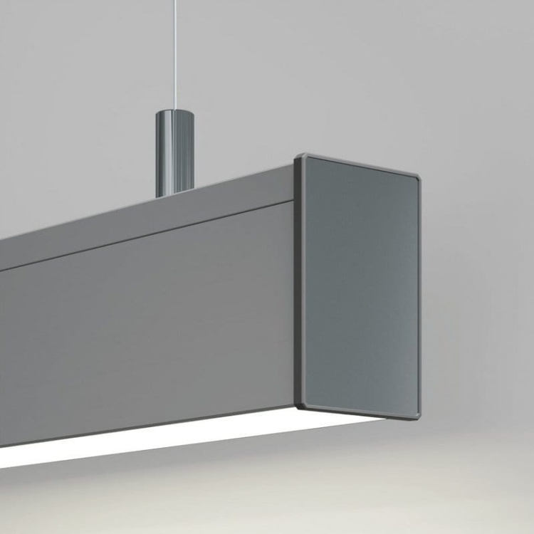 Zaślepka DES IP65 C28209A01 szara KLUŚ przykład z zawieszka.jpg