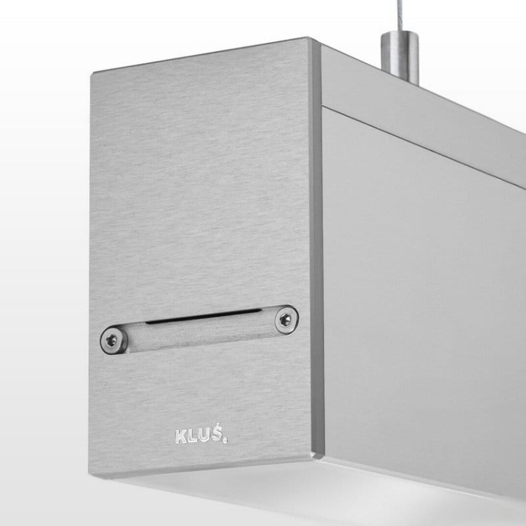 Zestaw zaślepek DES-HQ C28218AS szary KLUŚ przykład montażu.jpg