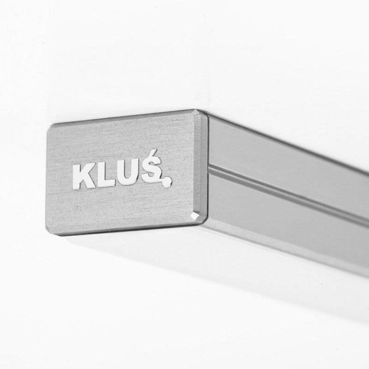 Zestaw zaślepek SILER-HQ C28222AS szary KLUŚ przykład montazu.jpg