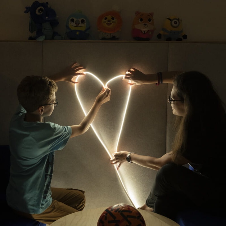 Zaślepki końcowe NEON END CAP HOLE z otworem Kanlux 37238 montaż.jpg