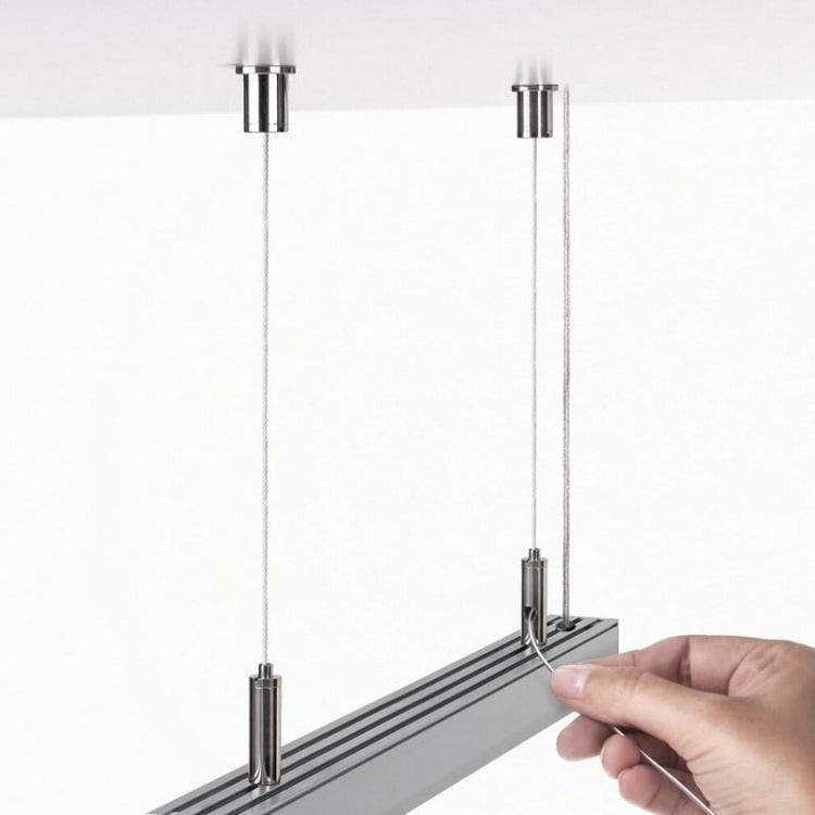 Zestaw mocowań RD-3 srebrny C28233P00 KLUŚ przykład zamocowania.jpg