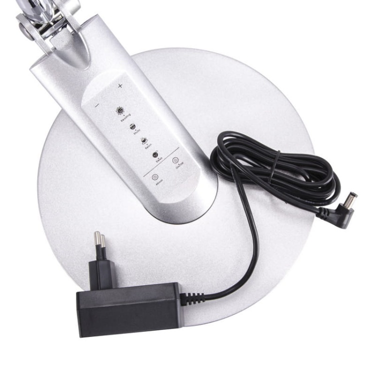 Lampka biurkowa RAMZES 7.5W CCT 420lm srebrna 90° IP20 ściemnialna STRÜHM zasilanie.jpg