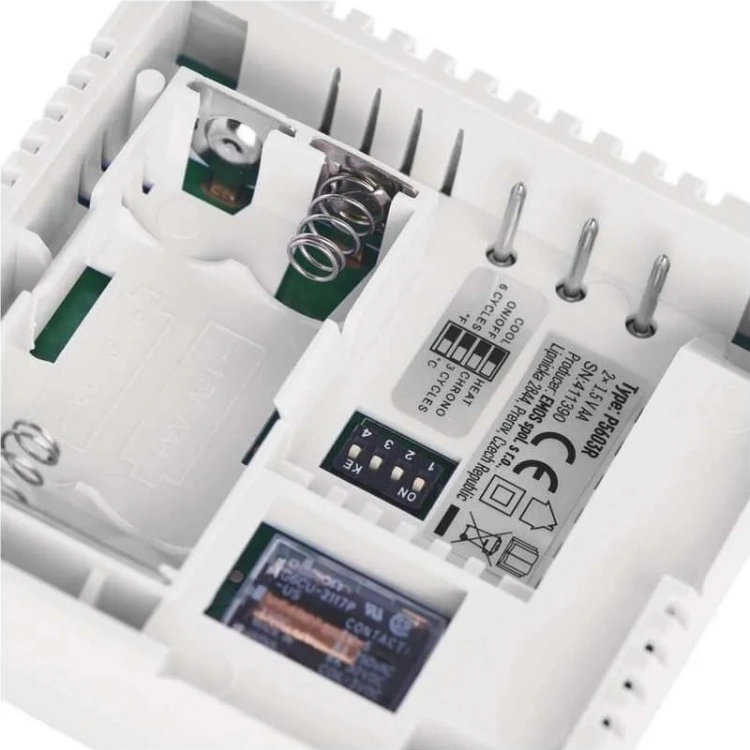 Ręczny termostat pokojowy przewodowy EMOS P5603R na baterie