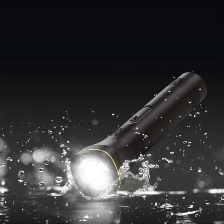 Latarka Everyday C107 LED 70lm 2×AA 45m z zoomem GP P8107 wodoodporna