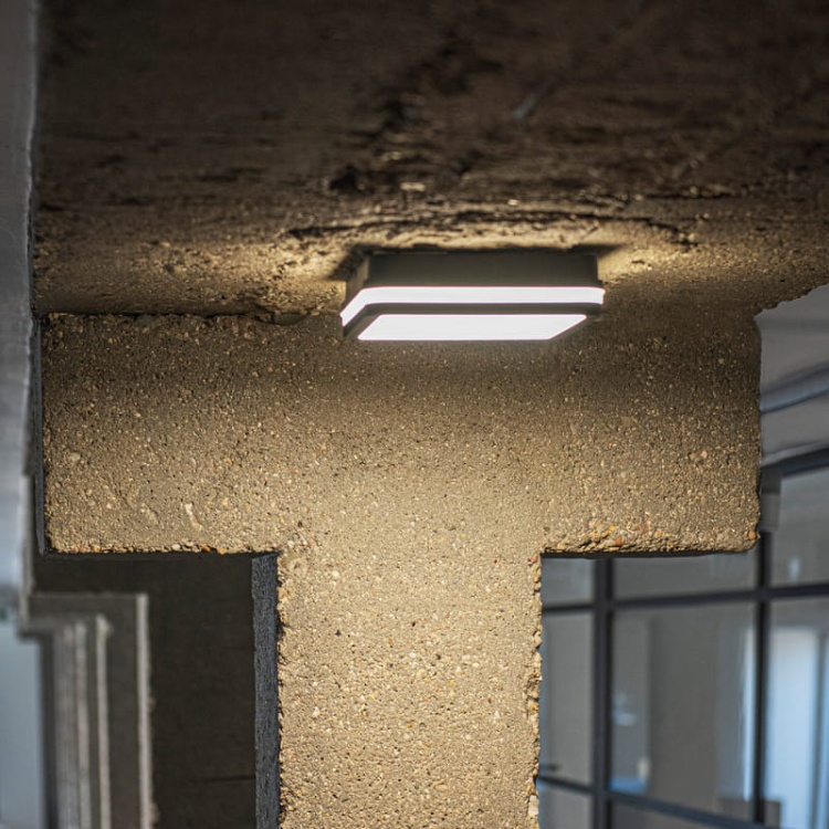 Plafoniera LED BENO CCT z czujnikiem ruchu 24-30W 2940lm 260mm IP65 grafitowa Kanlux 38780 aranżacja