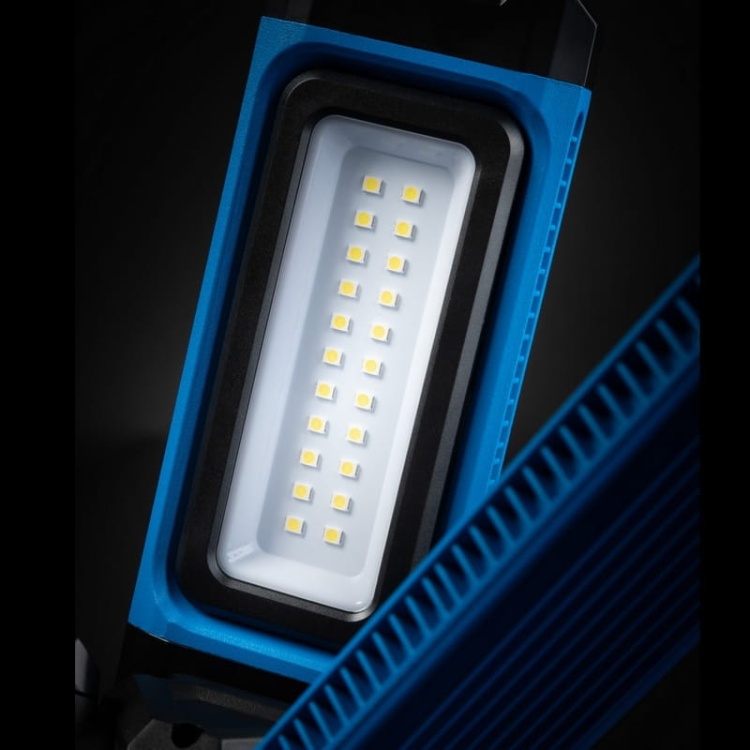 Naświetlacz COB LED akumulatorowy 10W 7000lm 6500K IP54 HT1E452 Högert zastosowanie