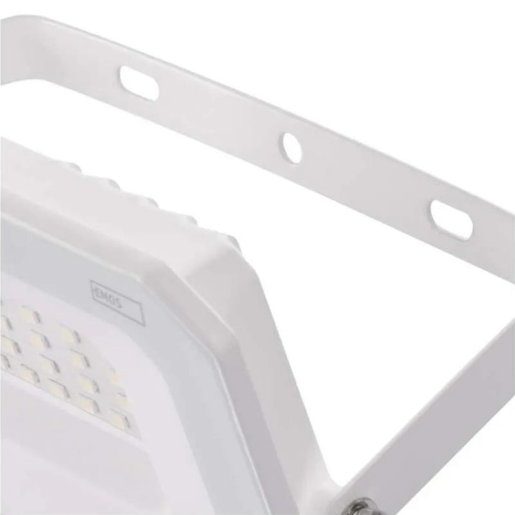 Naświetlacz LED SIMPO 30W 3000lm 4000K IP65 biały Emos montaż