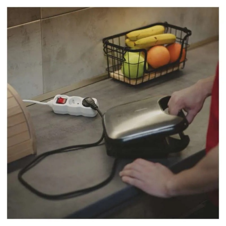 Przedłużacz P1213 z wyłącznikiem 2G 3m IP20 Emos aranżacja