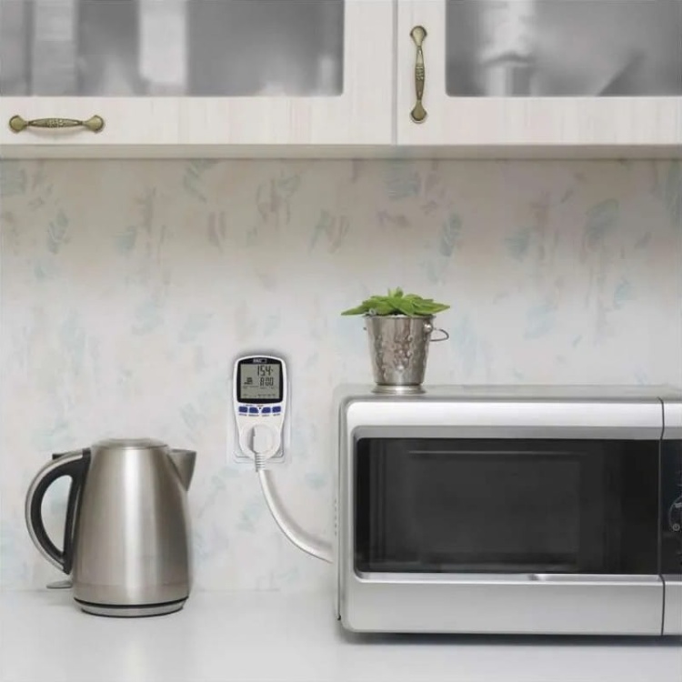 Watomierz do gniazdka Emos P5805 aranżacja