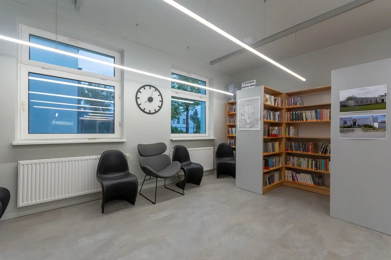 prawy LED wykonane pod wymiar w bibliotece