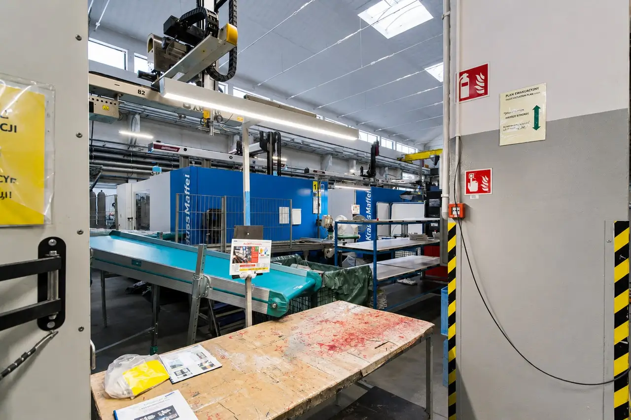 Energooszczędne oświetlenie LED stanowisk produkcyjnych
