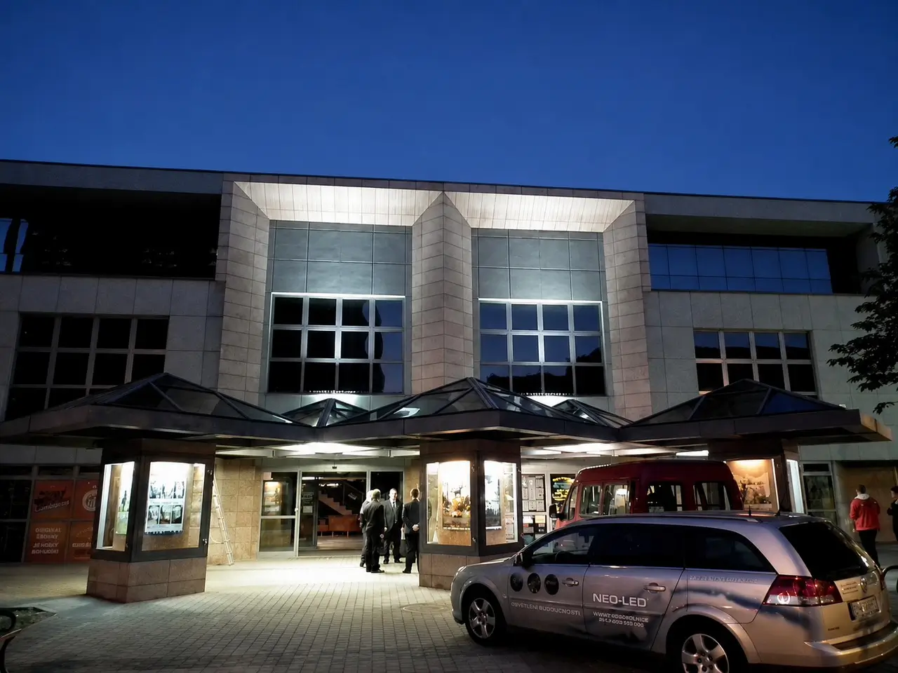 świetlenie architektoniczne LED budynku CK Muza