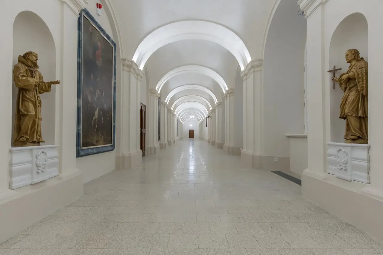 Oświetlenie LED dopasowane do zabytkowej architektury