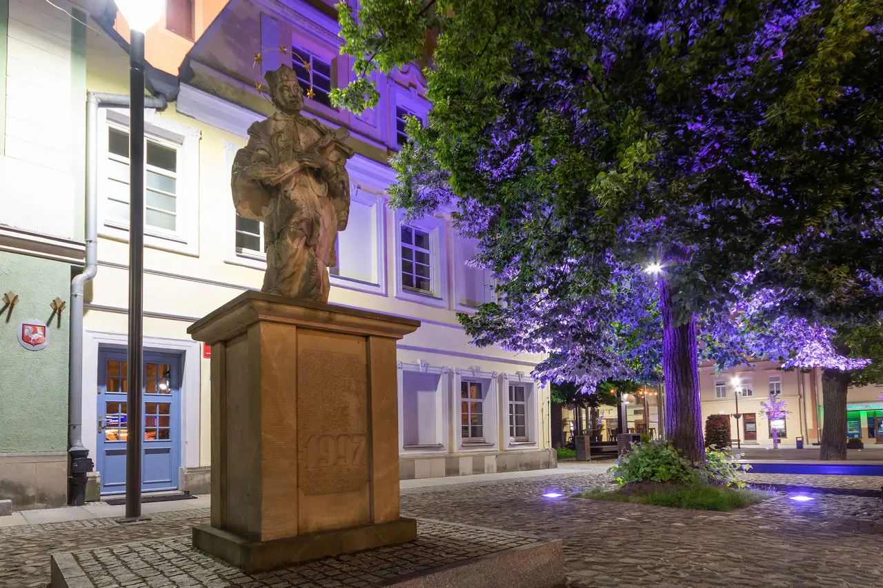Sterowanie DMX oprawami LED RGB na rynku w Oławie