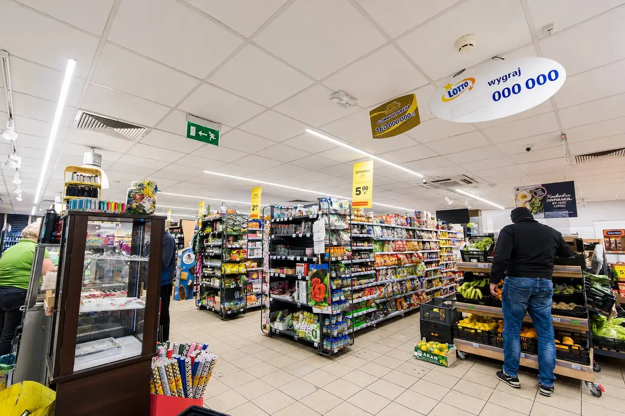 Oświetlenie LED DALI w sklepie Carrefour Express