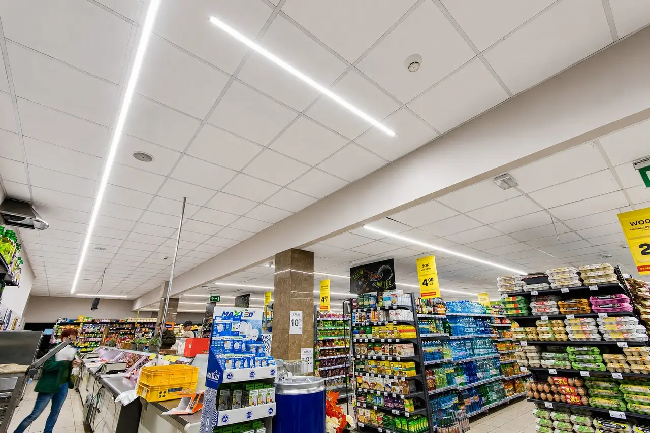 Realizacja opraw LED na wymiar dla Carrefour Express