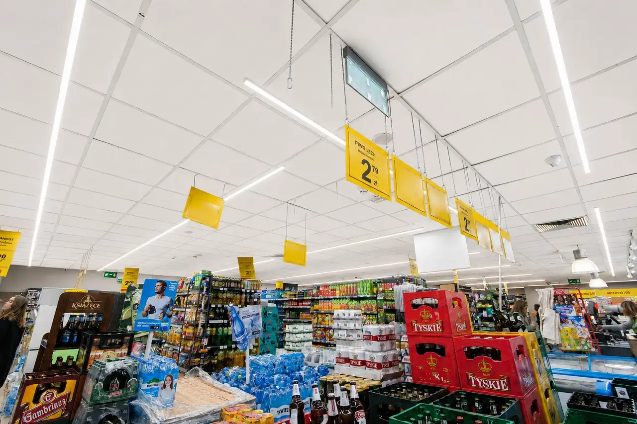 Oprawy LED z modułami Philips Fortimo LV